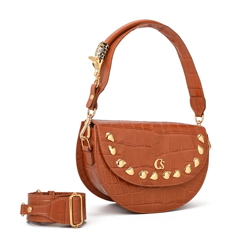 كارمن ستيفنز حقيبة سرج بنية اللون